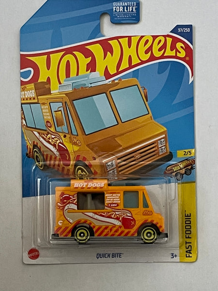 HOTWHEELS QUICK BITE TREASURE HUNT