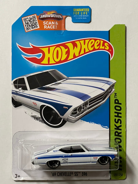 HOTWHEELS ‘69 CHEVELLE SS 396 WHITE